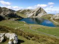 /album/galeria-de-fotos-espanha/lago-enol-picos-da-europa-na-espanha-fc33f-jpg/